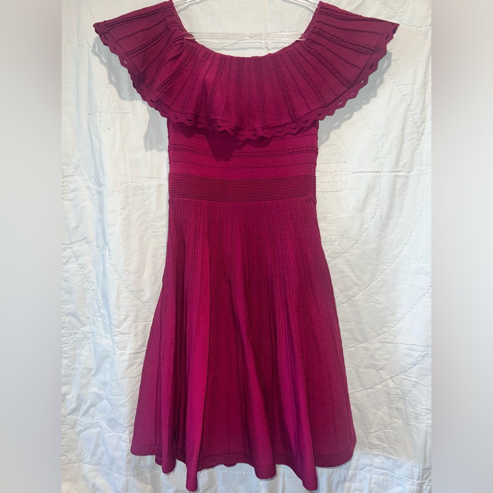 Ted Baker London Dilpree Fuchsia Off the Shoulder Knit Dress Sz:1 or XS - Picture 4 of 12